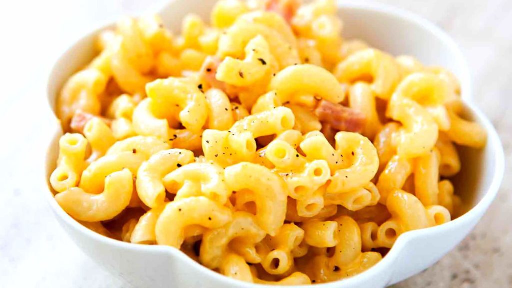 Mac And Cheese Ingredients-macroni and pasta
