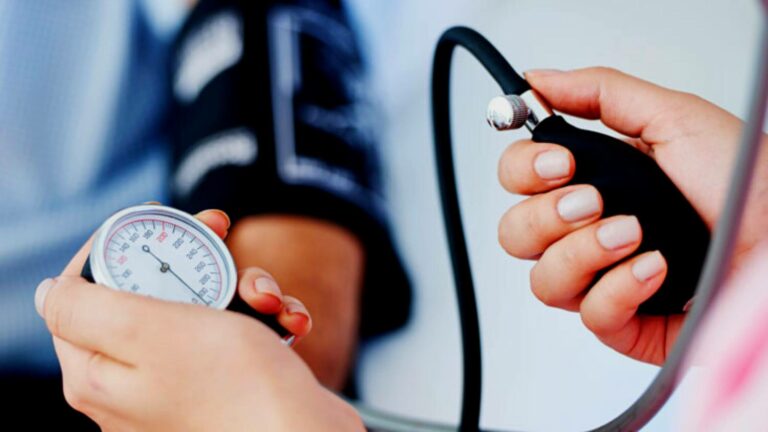 Hypertension Warning Signs: What Are They?
